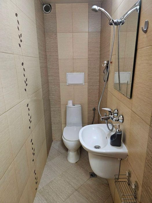 Дава се под наем Тристаен апартамент в София, Люлин 2 - 117 кв.м за 797.64 € - Снимка #8