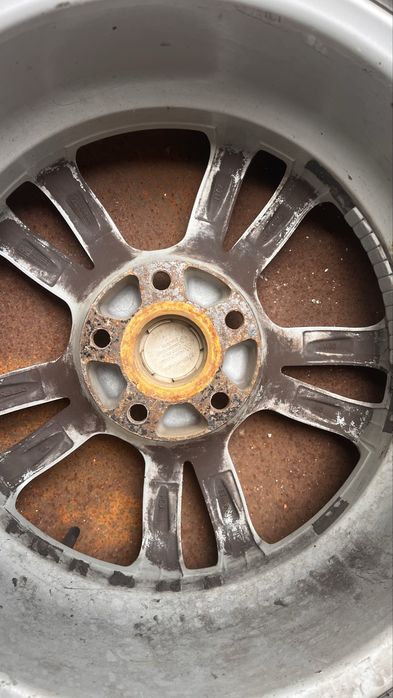 Джанти с гуми за Rav4 III, Grand Vitara 16” 5x114,3 ET48 6,5Jx16H2