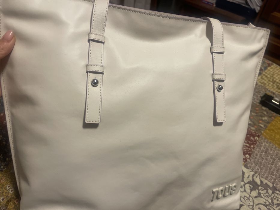 Естествена кожа чанти TOUS