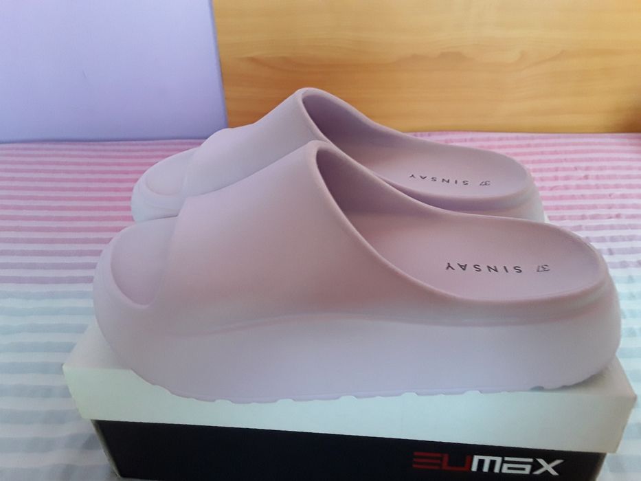 Vând Papucii Sinsay Mărimea 37  Italia