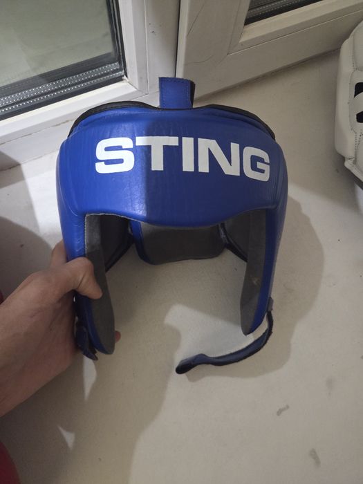 Sting шлем перчатки