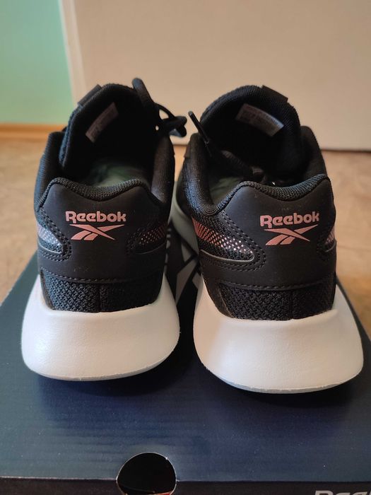 Чисто нови маратонки Reebok 38ми номер