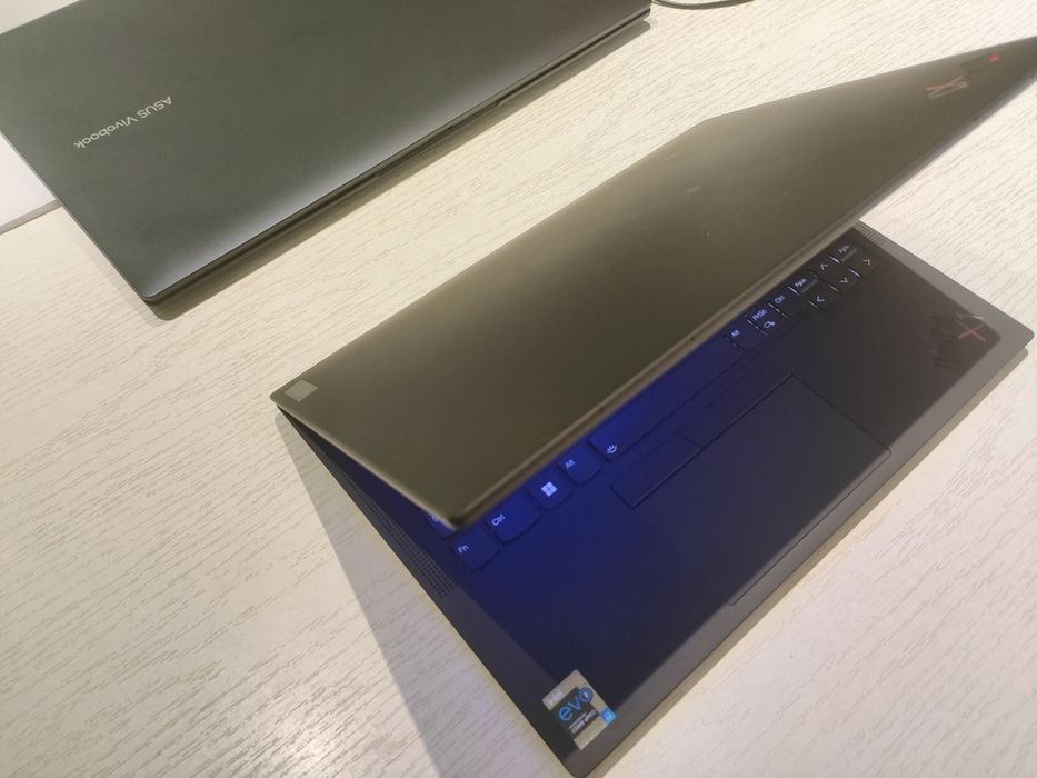 ThinkPad X1 Carbon Gen9