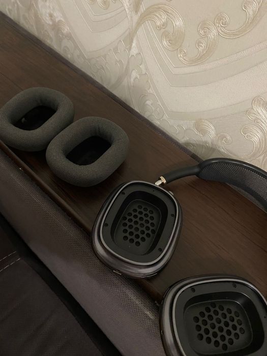Продам Airpods Max