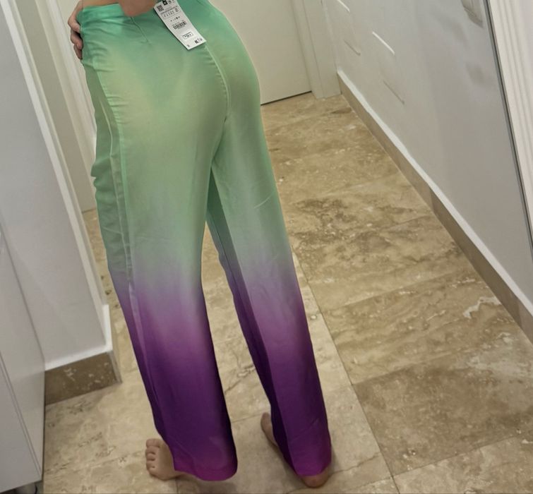 Pantaloni satinați Zara