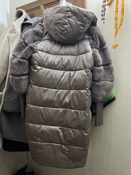 Продам пуховик зимний