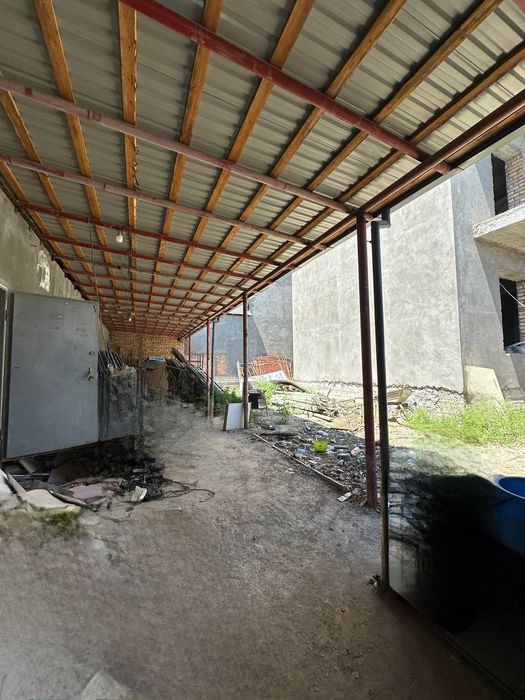 Амир Темур махалля, Продаётся дом (каробка)