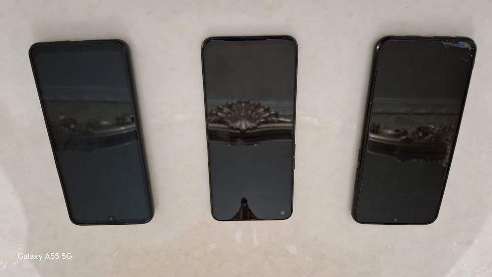 Срочно! 3 ta telefon sotiladi. ALOHIDA OLSA BO'LADI