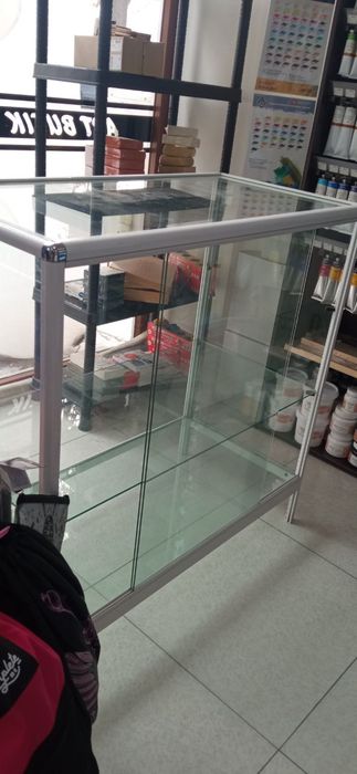 Стеллажи, стеклянные