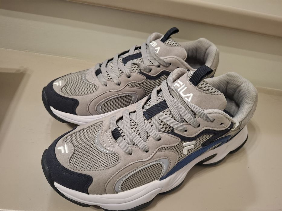 Fila новые кроссовки 43 размера.оригинал.