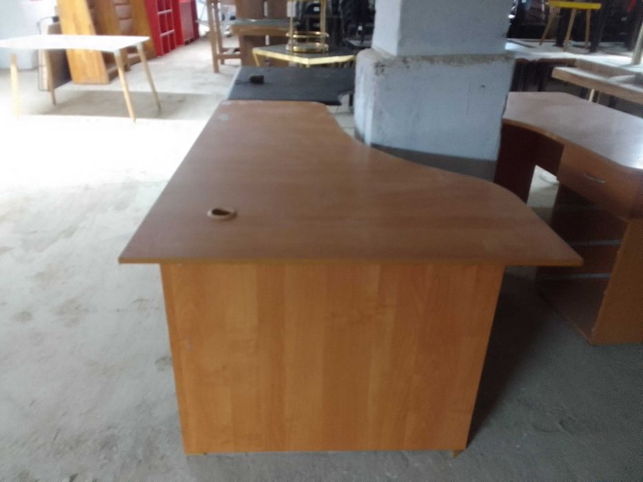 Компьютерный стол. Оборудование