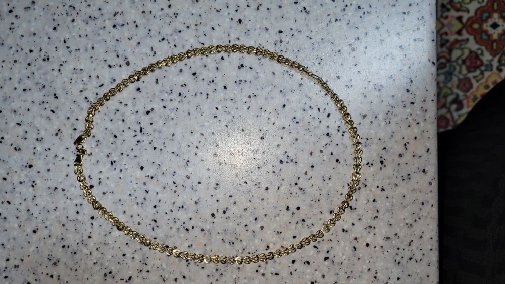 Продам золотую цепочку