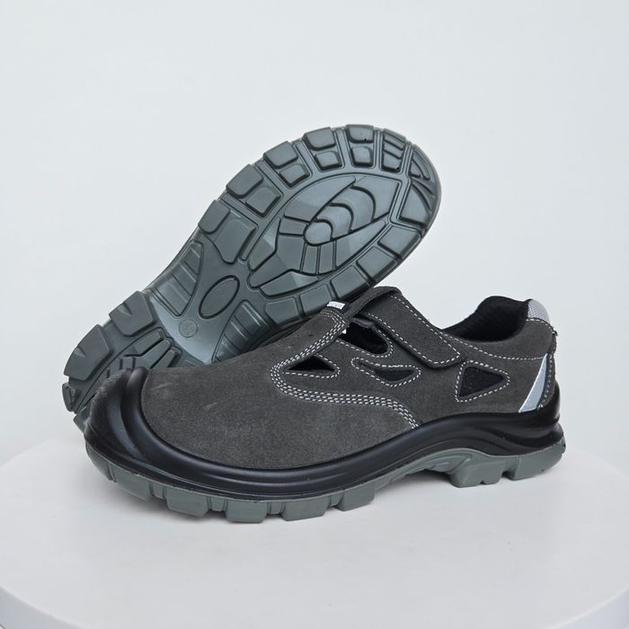 ТОО продаёт спецодежду и спецобувь для рабочих и ИТР