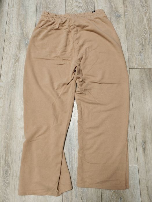 Pantaloni PUMA. Mărimea L.