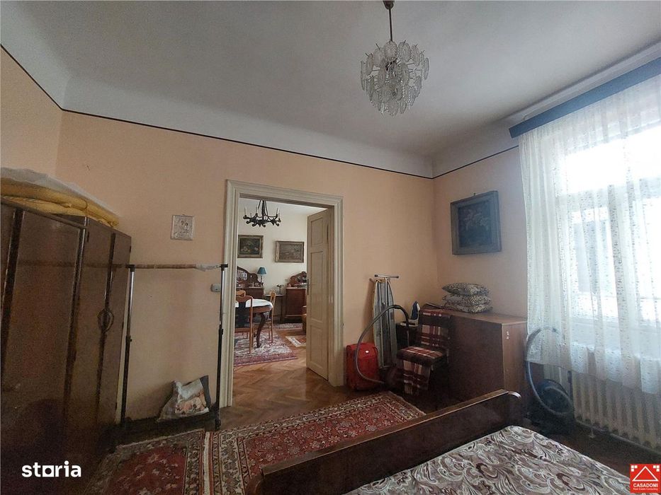 Apartament ultracentral cu curte privata