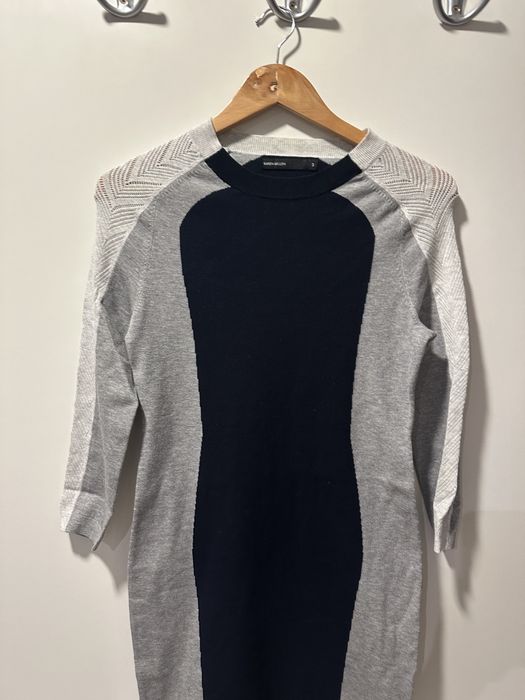 Спортно-елегантна къса рокля на Карен Милън