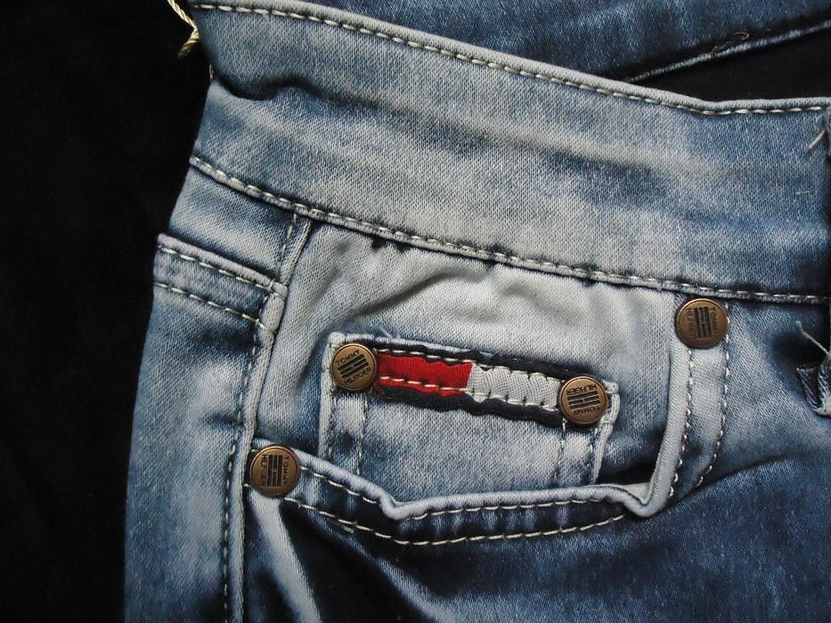 Blugi sexy prespalati skinny dama trei sferturi talie joasa elastici