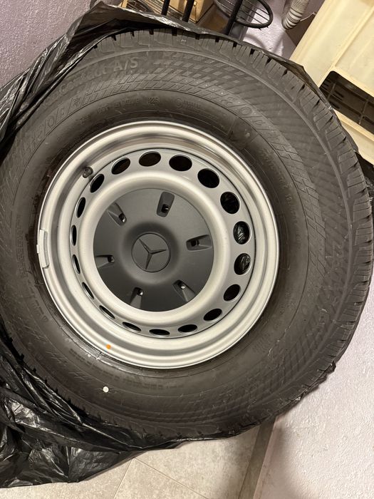 гуми Continental VanContact A/S 225/75/16 DOT 2025год с нови джанти