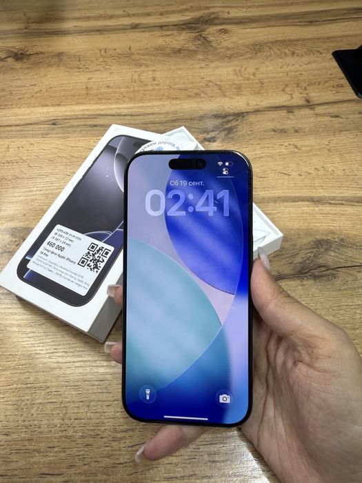 Телефон Apple iPhone 16 Pro