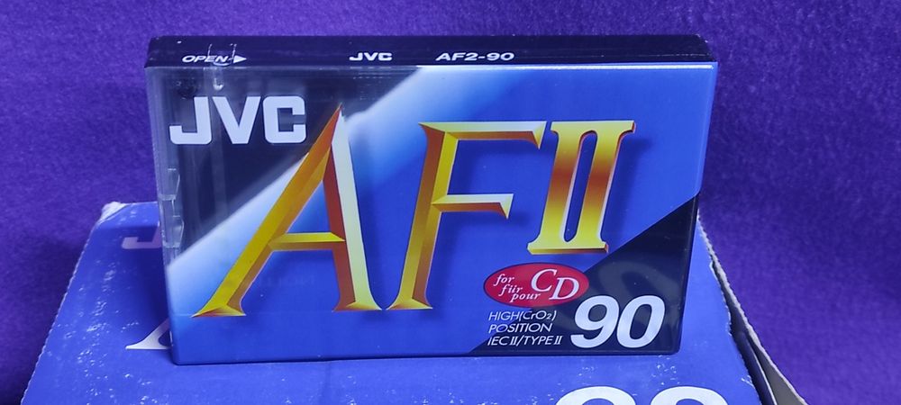 Аудиокассеты новые.