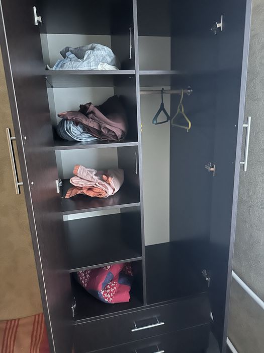 Продаю б/у шкаф / самовывоз