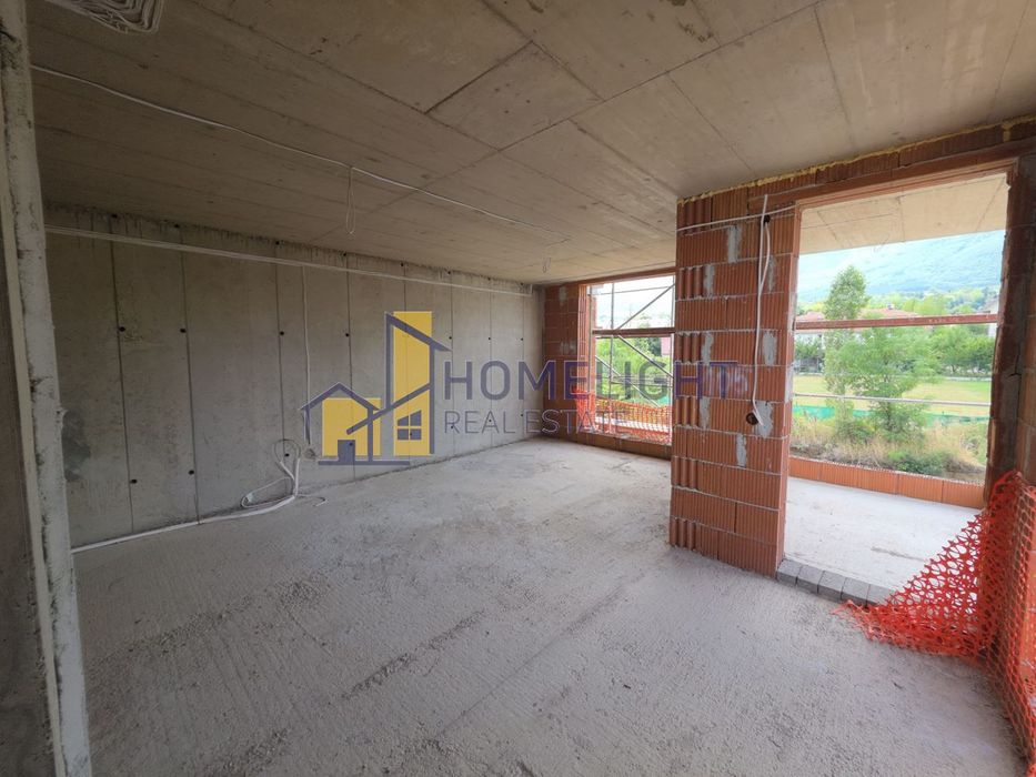 Тристаен апартамент в кв. Манастирски ливади - изток