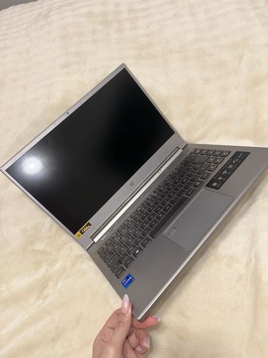 Laptop gaming Asus predator triton 300SE