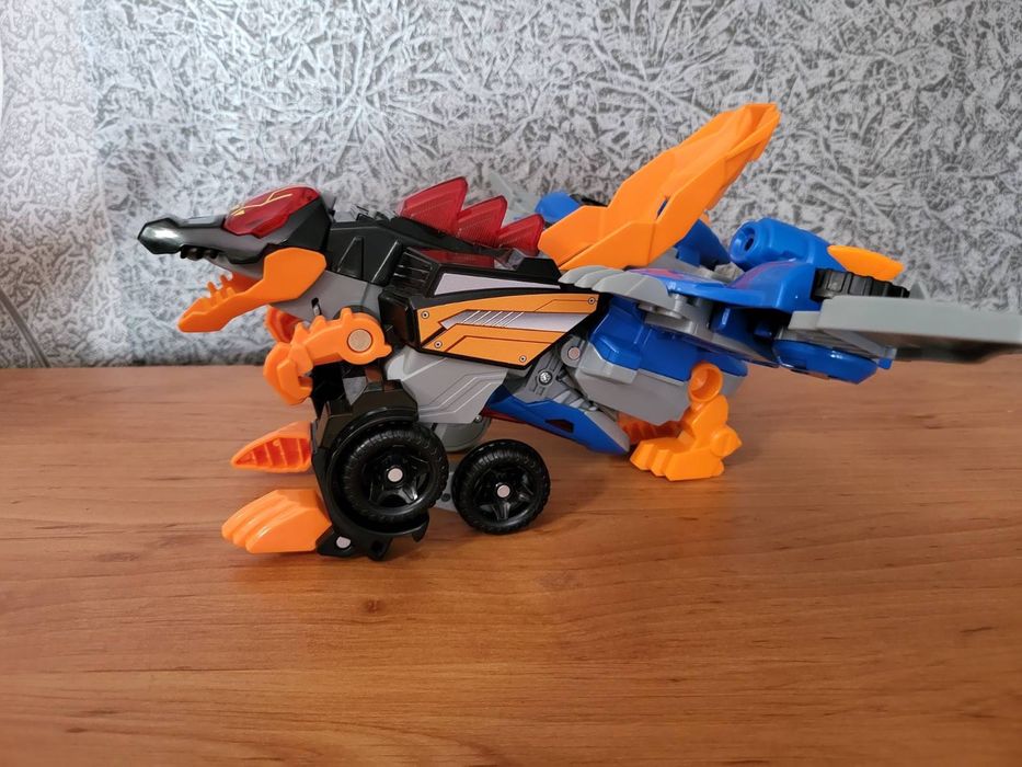 Детска играчка трансформърс