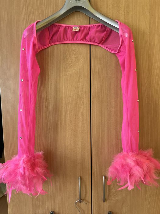 Costum pentru scena cu pene