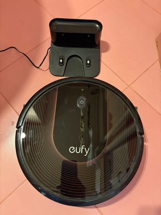 Прахосмукачка робот eufy 30C by Anker с мобилно приложение