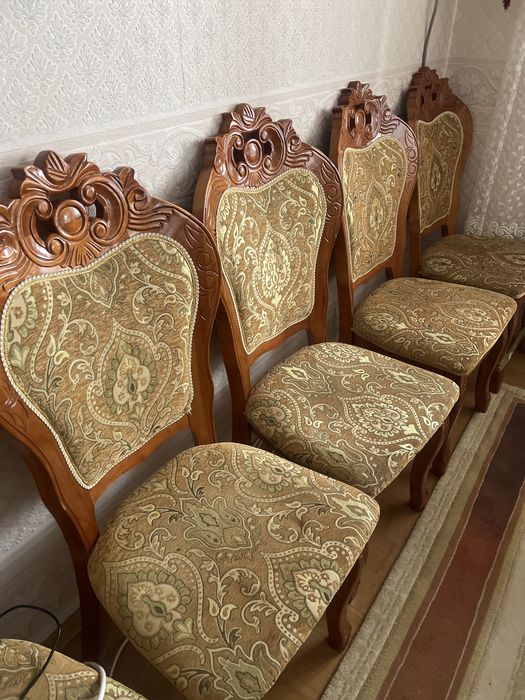 Стулья для гостинной