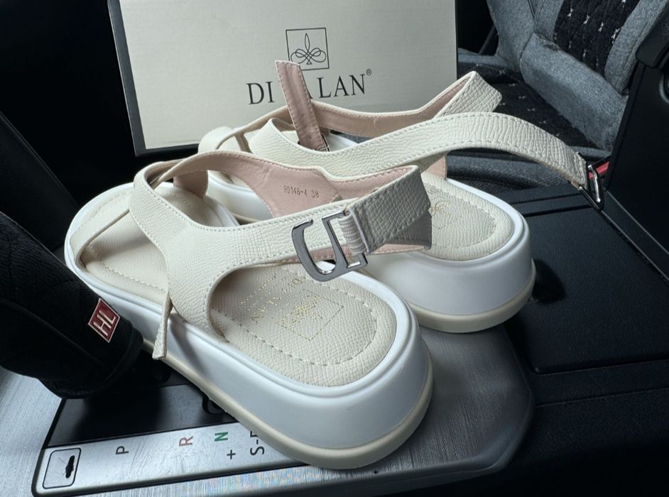 Продам сандалии, босоножки