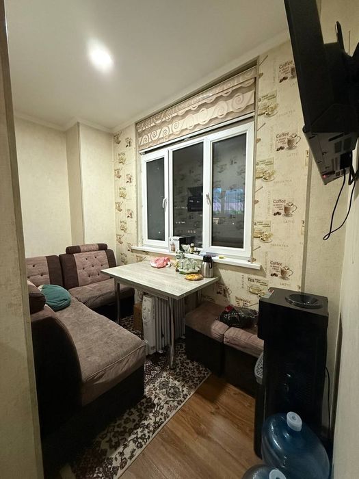 СРОЧНО метро Космонавтов 3х-комнатная 80м2