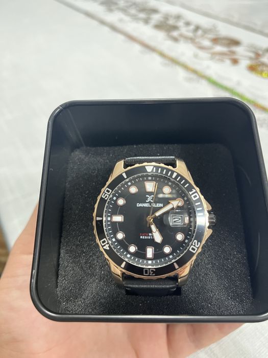 Часы Daniel klein