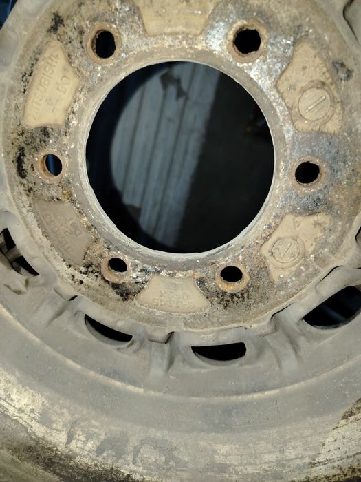 Продам диски с резиной