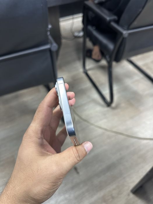 Iphone 16pro max srochni sotiladi