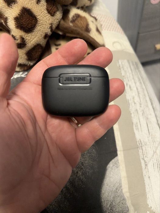 Casti JBL Tone Flex ca si noi !!
