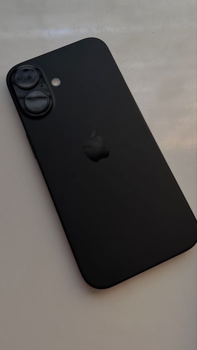 Продаю iPhone 16 128Гб