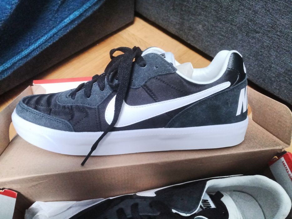 Нови  кецове Nike Tiempo