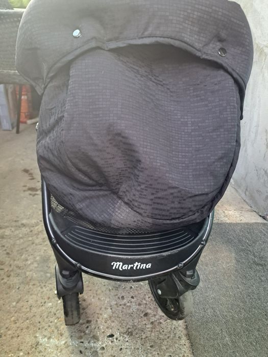 Cărucior pentru bebeluși