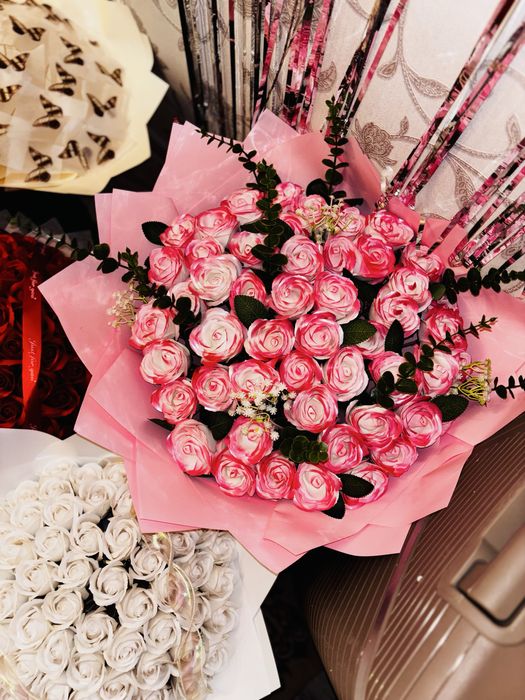 Дайын мыльные розы букеттер бар