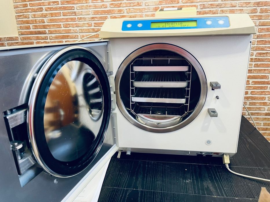 Autoclav Melag 29S. Clasa S cu rezervor propriu