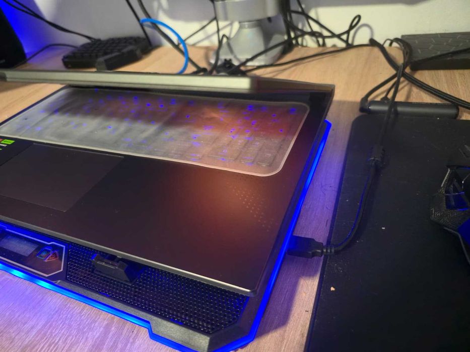 ROG Strix G713PI 17" 7945HX 16c/32t, RTX 4070, 1tb SSD, garanție 2028