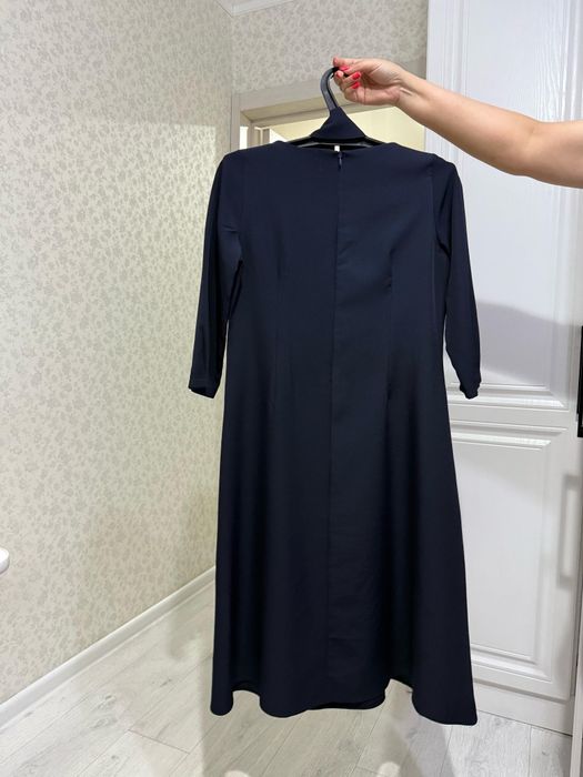 Продам 2 платья в отличном состоянии