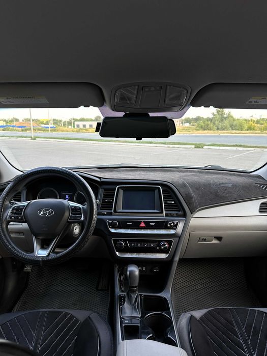 Hyundai Sonata SE