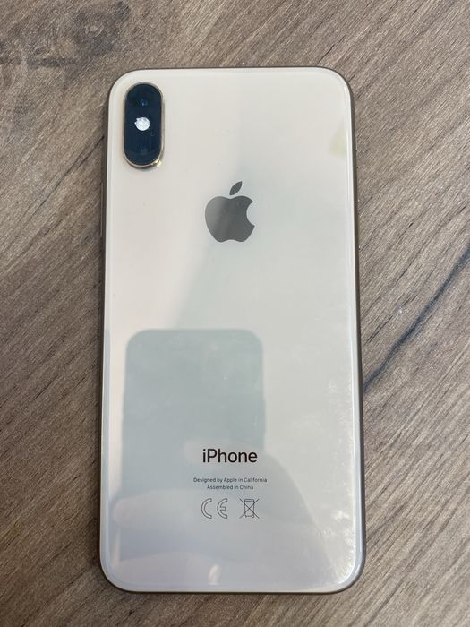 Продам iPhone XS