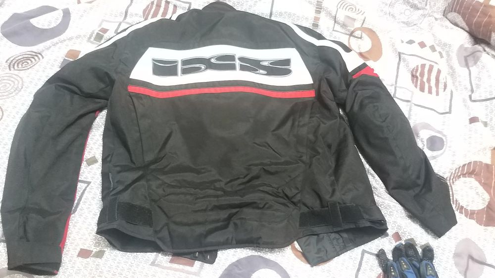 Продам мотоэкипировку