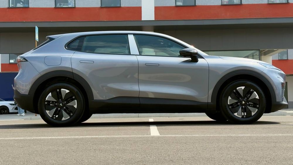 Deepal S05 Hybrid 2025 | 215 km | 238 ot kuchi | Yangi 23500$