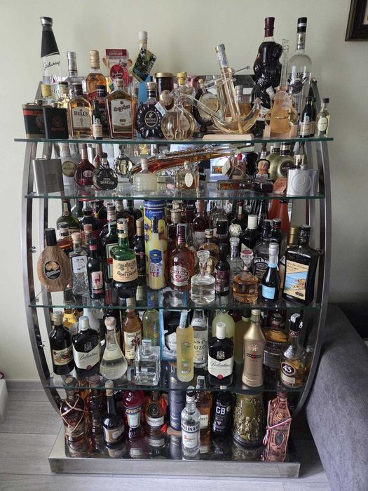 Bar modern pentru bauturi