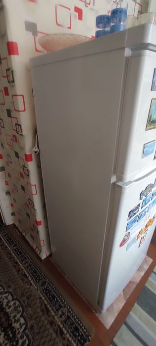 Продам холодильник Индезит